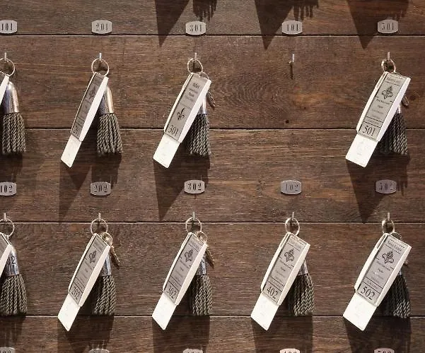 Ξενοδοχείο Hotel Saint-Louis Pigalle 3*