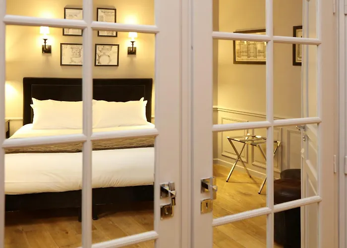 Hotel Saint-Louis Pigalle