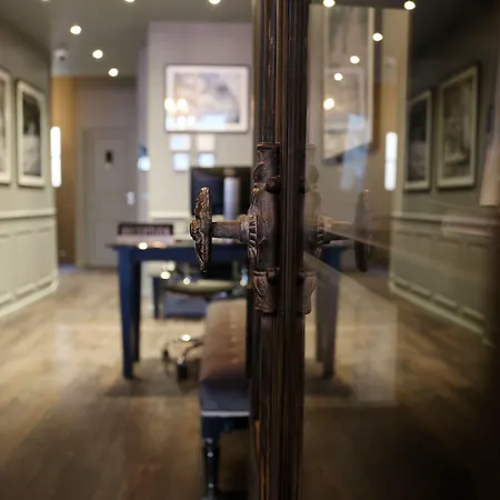 サン ルイ ピガール ホテル パリ