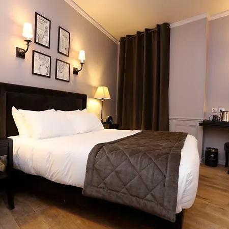 サン ルイ ピガール 3*