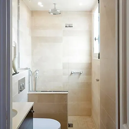 Avama Montmartre 3*