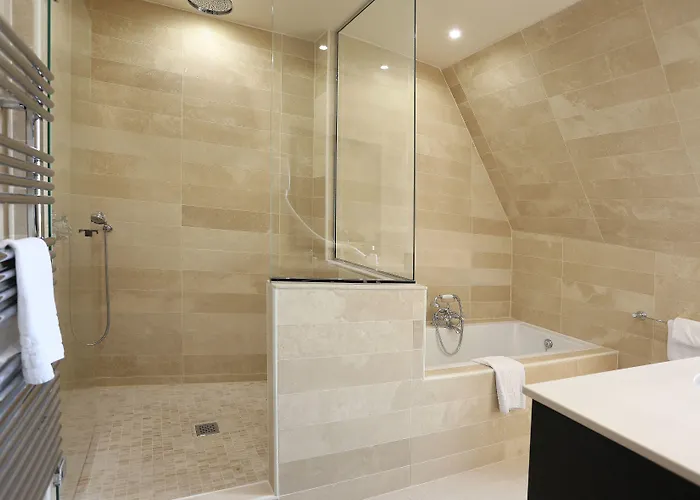 Hotel Saint-louis Pigalle