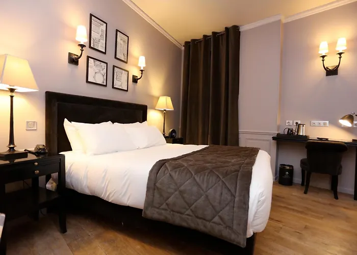 Hotel Saint-louis Pigalle 3*